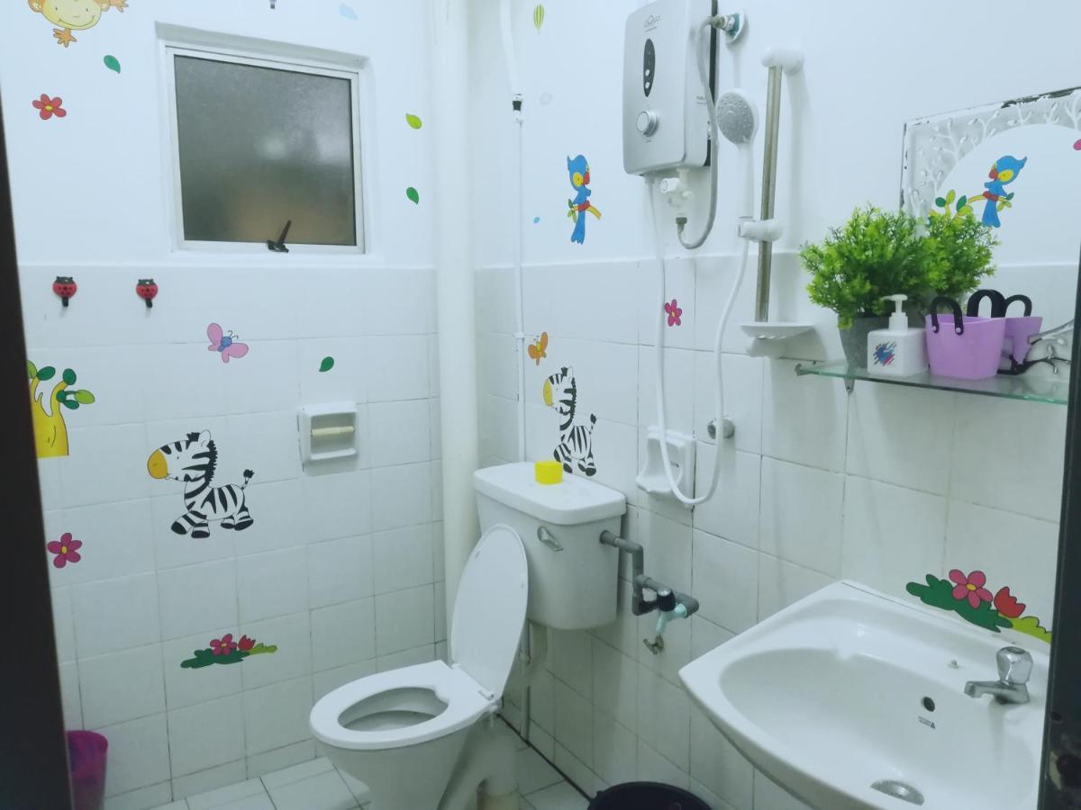 Hagia Medina Muslims Guesthouse 포트딕슨 외부 사진
